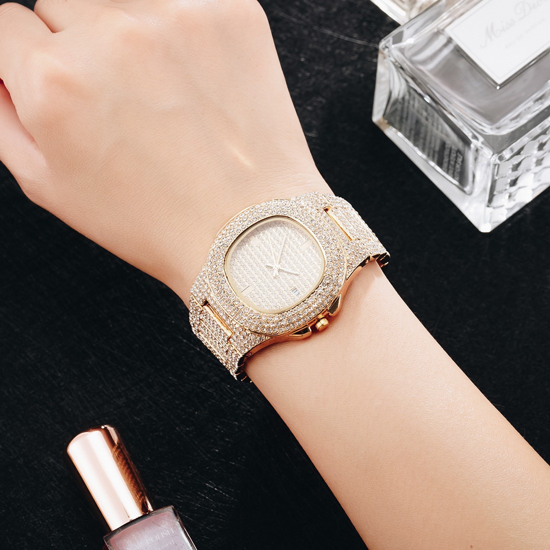 New Fashionable Full Diamond M - огляд і ціна Luxury Watch Trading